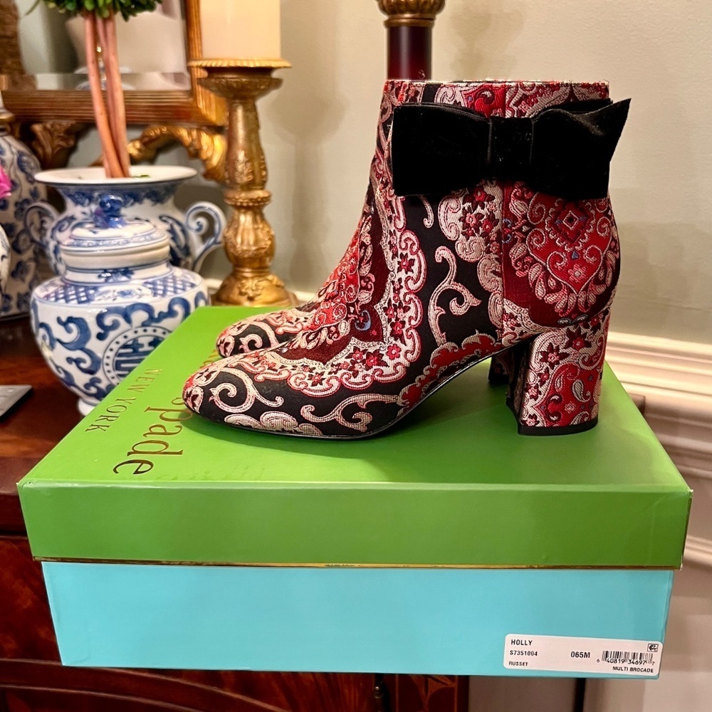 EEUC Kate Spade NY Holly Red Black Gray Brocade Booties Boots with Bow Size 6.5 - Picture 3 of 7